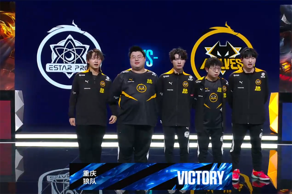 还是刚迈出 还是刚迈出