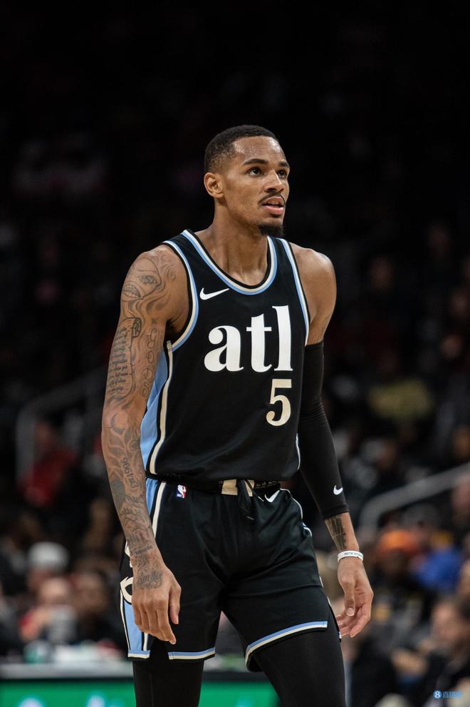 他丰富的 他丰富的